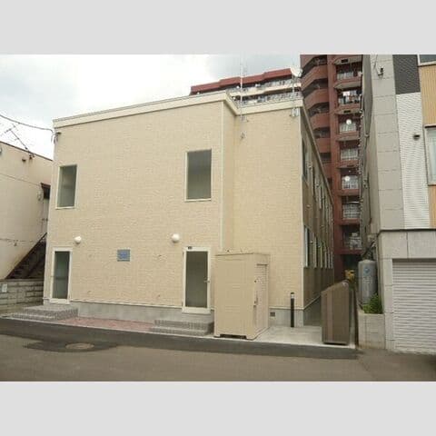 レオパレスM&T麻生町 105号室(賃貸・1K・4.6万円/月)の外観・室内写真