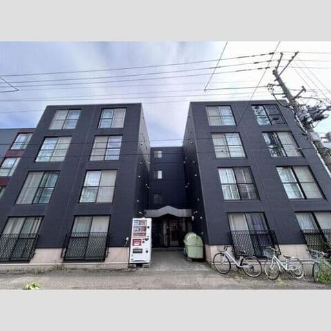 S・SBLDⅢ(エスエスビルド3) 105号室(賃貸・1DK・3.3万円/月)の外観・室内写真