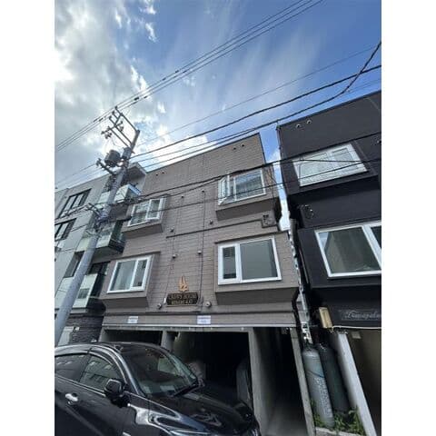 クルーズハウス南4条 205号室(賃貸・1K・3.3万円/月)の外観・室内写真