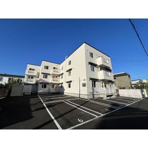 タウンハウス山鼻 101号室(賃貸・3LDK・9.3万円/月)の外観・室内写真