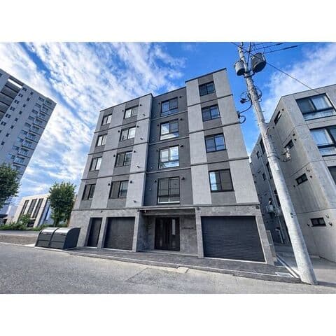 PT Residence平岸 Court 207号室(賃貸・1LDK・6.8万円/月)の外観・室内写真
