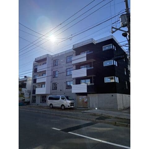 AURA Grandee Minami Sapporo(アウラ グランディ 南札幌) 102号室(賃貸・2LDK・11.5万円/月)の外観・室内写真