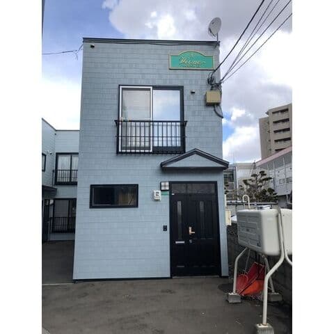 ヴィオーネ137 103号室(賃貸・1LDK・3.2万円/月)の外観・室内写真