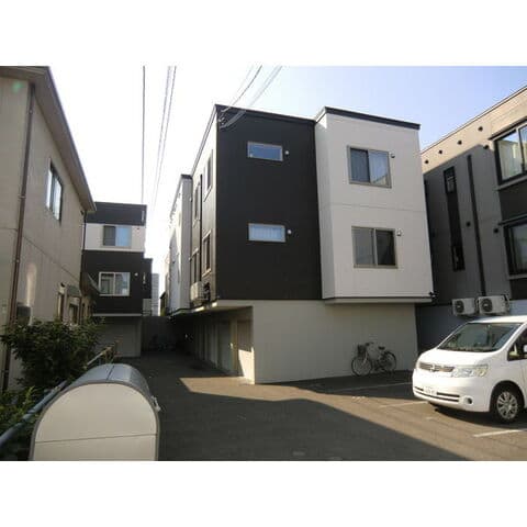 エスパシオ八軒 210号室(賃貸・1LDK・4.9万円/月)の外観・室内写真