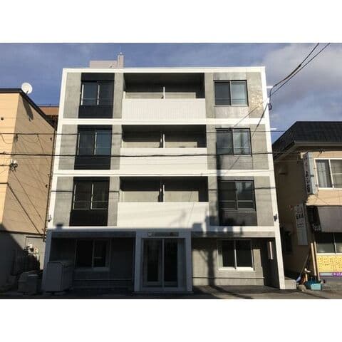メニーズコート東屯田通 402号室(賃貸・1LDK・5.7万円/月)の外観・室内写真