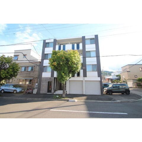 アヴァンティ(手稲区) 401号室(賃貸・2LDK・8万円/月)の外観・室内写真