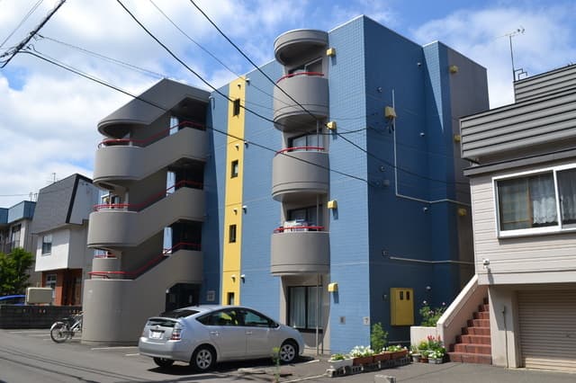プラザイン元町 402号室(賃貸・1K・3.3万円/月)の外観・室内写真