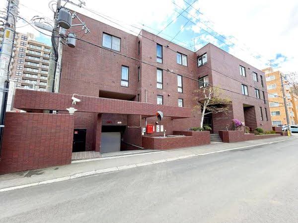 アルファコート伏見(中古マンション・3LDK・1,380万円)の外観・室内写真