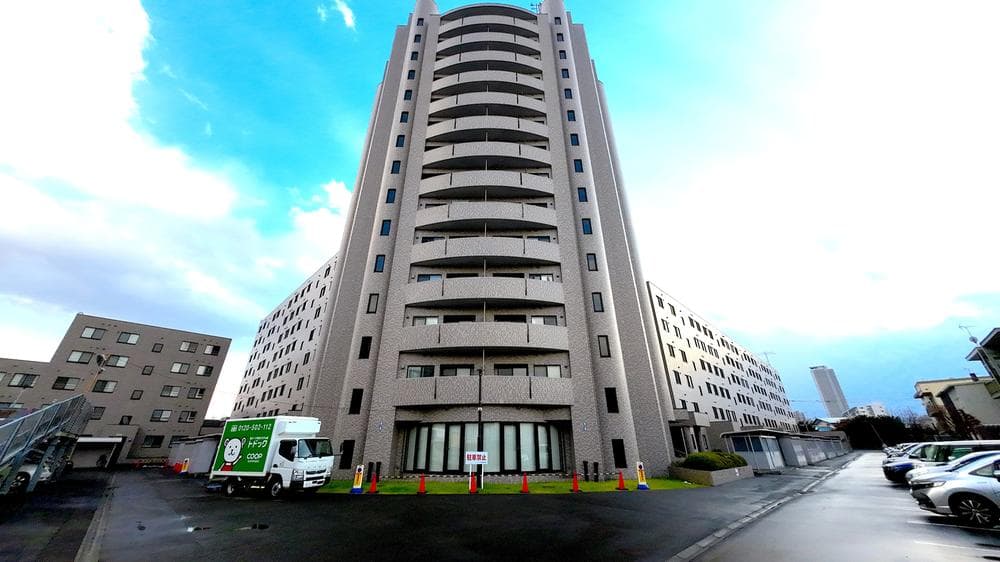エルシオン琴似(中古マンション・4LDK・3,000万円)の外観・室内写真