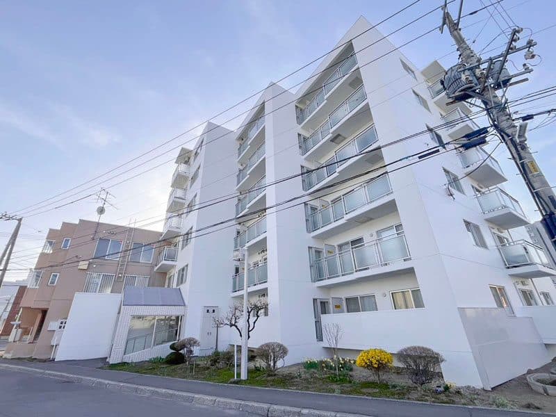 エステート新さっぽろ(中古マンション・3LDK・2,590万円)の外観・室内写真