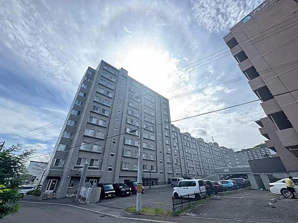 モン・レーブ宮の沢(中古マンション・3LDK・2,390万円)の外観・室内写真