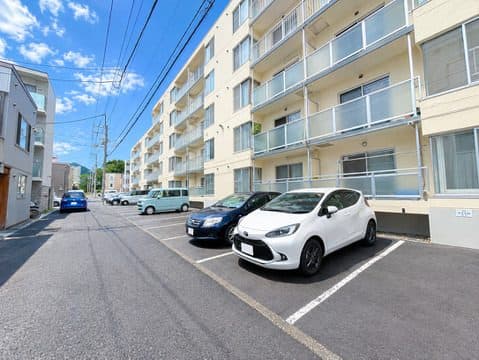 ナカビシグランドハイツ琴似 408号室(中古マンション・3LDK+サンルーム・1,490万円)の外観・室内写真