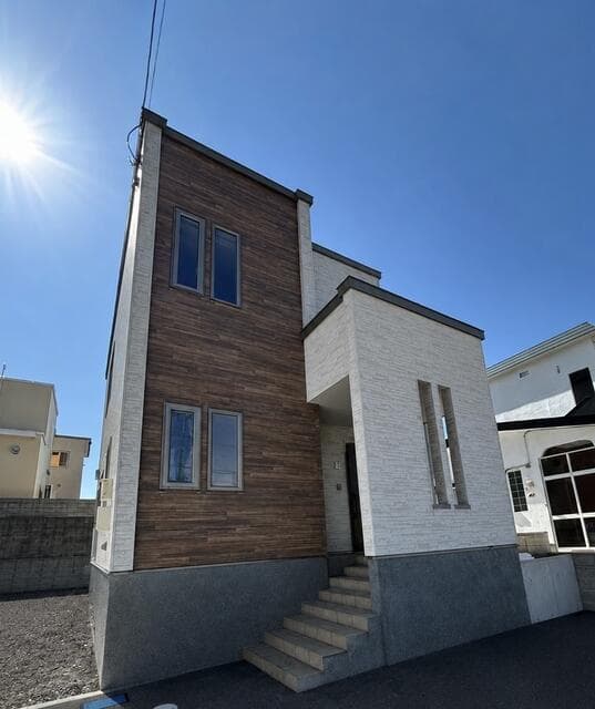 中古戸建 北海道札幌市豊平区西岡一条10丁目(戸建・3LDK・3,790万円)の外観・室内写真