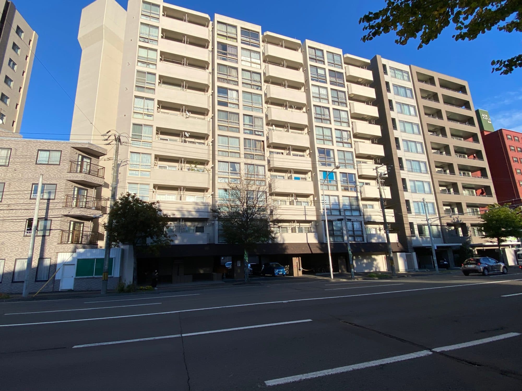 ノースビラ円山(中古マンション・2LDK・1,780万円)の外観・室内写真