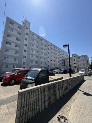 リーベスト八軒(中古マンション・3LDK・1,500万円)の外観・室内写真