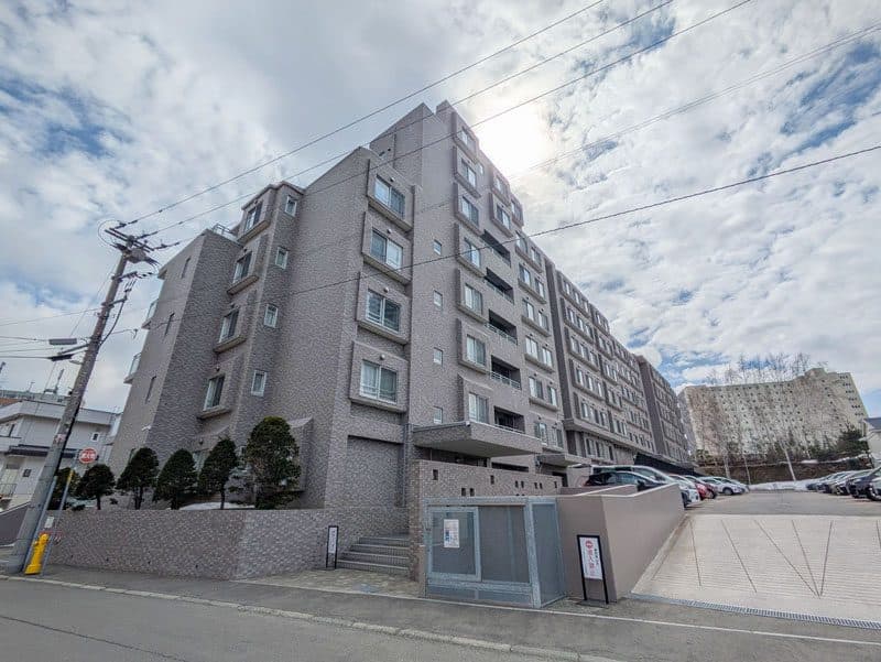 新さっぽろシティハウス(中古マンション・3LDK・3,799万円)の外観・室内写真