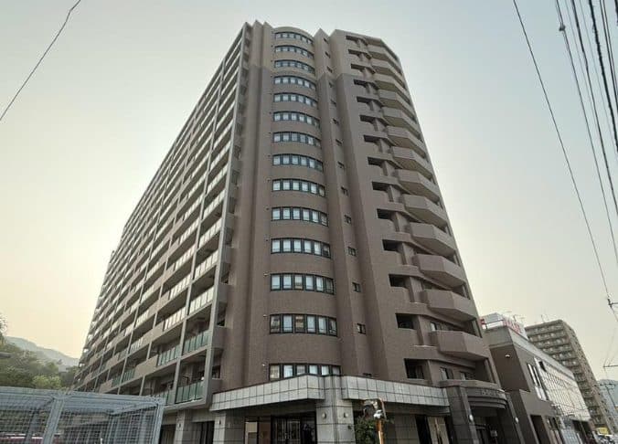 ヴェルビュ伏見アクロポリス(中古マンション・4LDK+WIC+FC・4,290万円)の外観・室内写真