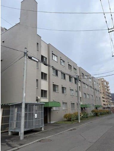 山鼻第1ハイム (中古マンション・2LK・700万円)の外観・室内写真